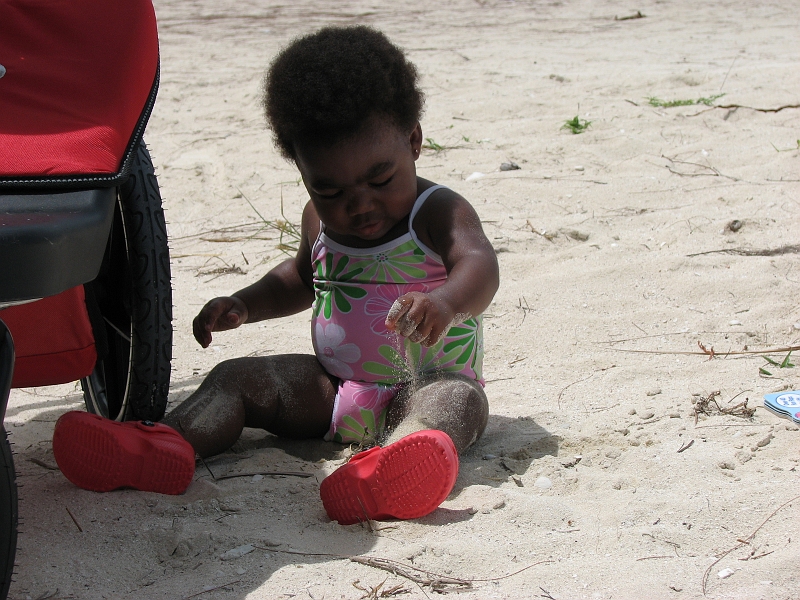 Antigua_Vacation_002.JPG - M. enjoying the beach