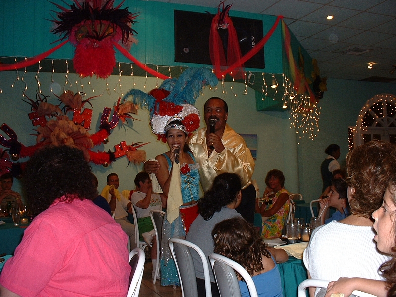 Aruba_024.JPG - This restaurant was a "unique" experience to say the least.  People in costume come out and sing between courses