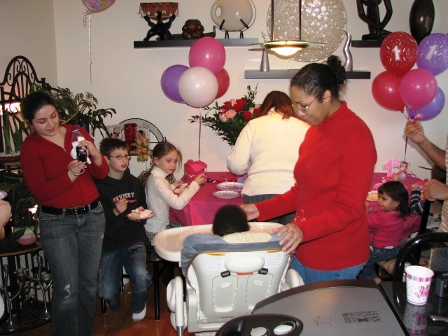 1st_bday_valentine_006.JPG - Left-to-right:  Linda, Guy, Michelle, Nanna Sandy, little Mia, and just out of frame Avigdor