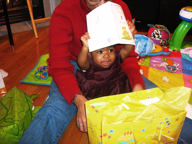 Bday-Valentine_0039.jpg - Woohoo!  More paper to play with!