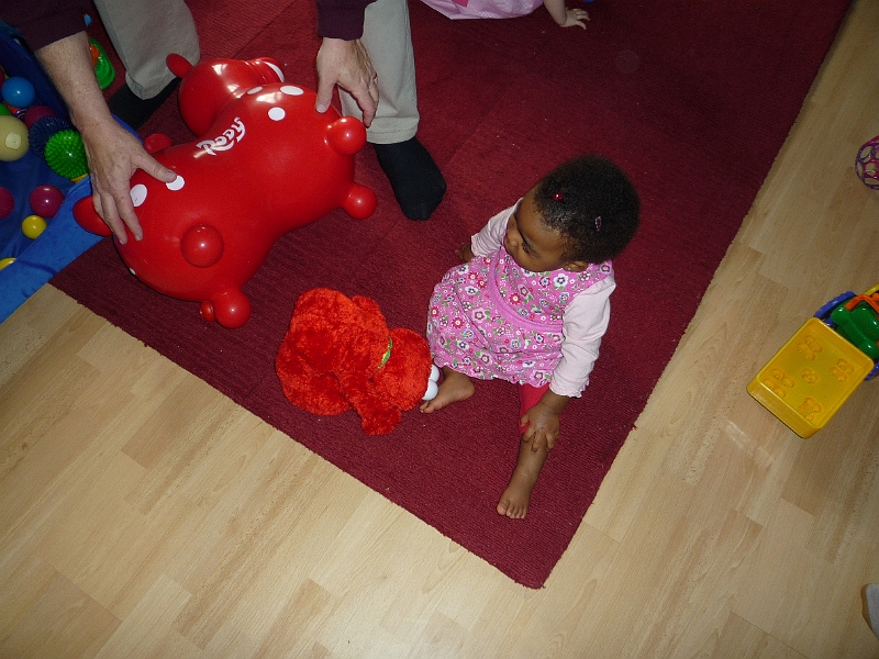 more_stylin_138.JPG - Mikayla's first encounter with Tickle Me Elmo TMX.  Mikayla won