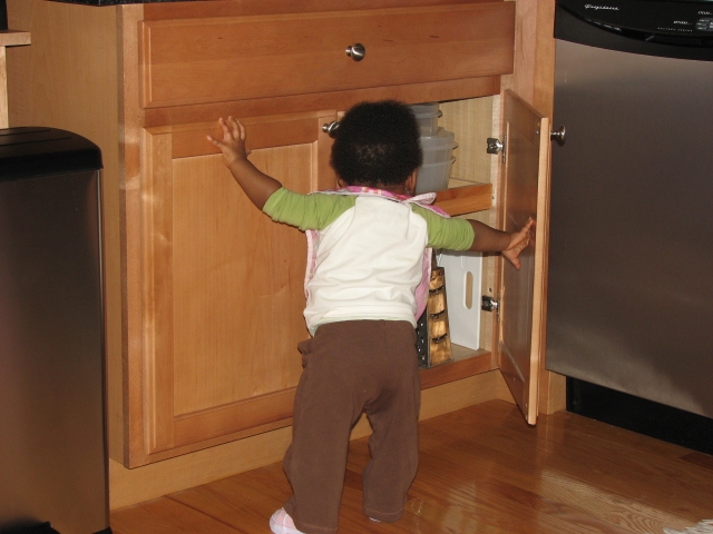 stylin_027.JPG - I think we started really baby-proofing after this :-)