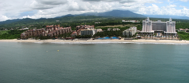 Puerto_Vallarta_163-164.JPG - The view, of course was spectactular.  Our resort is on the left